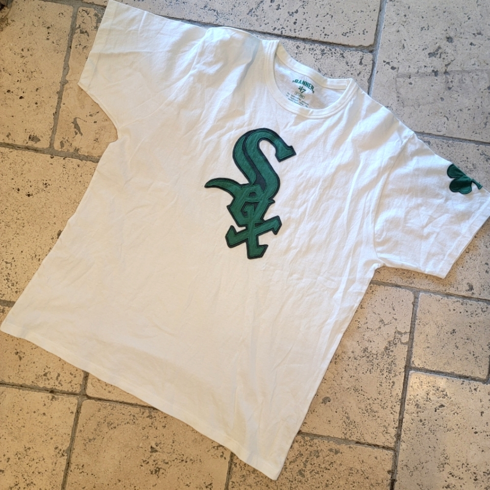 NWOT White Sox MLB Baseball Tshirt